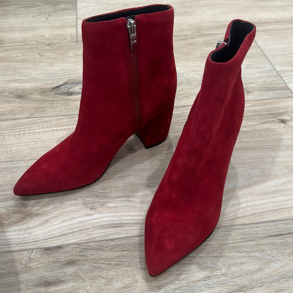 BRAND NEW MARC FISHER RED SUEDE BOOTIES SIZE 5.5 *NEVER WORN*